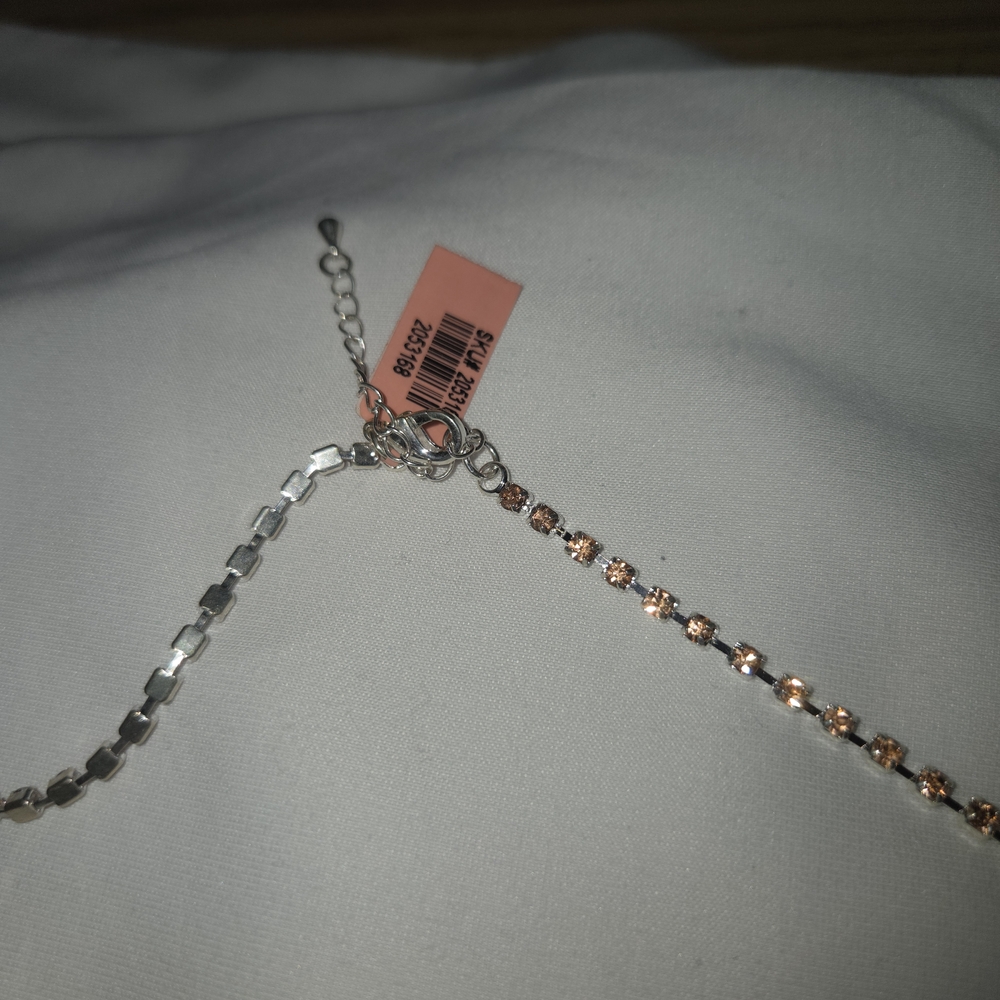 Sparkling Champagne Colored Rhinestone Collar/Bib Necklace in Silver Tone - Picture 13 of 15